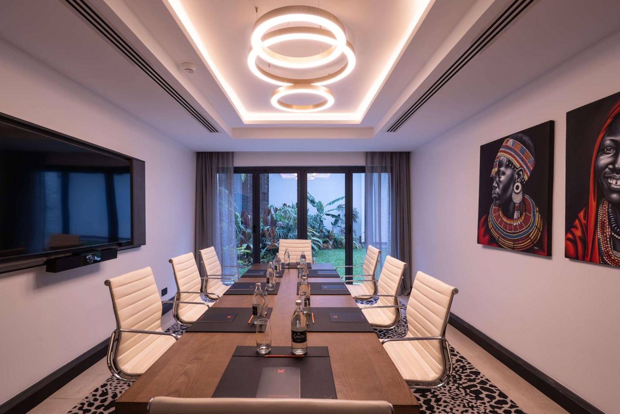 Kwetu Nairobi, Curio Collection By Hilton Hotell Exteriör bild